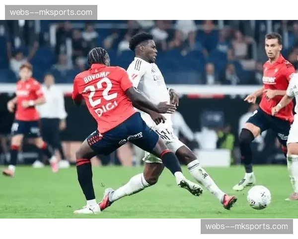 埃切韦里替补传射导演逆转，赫罗纳新星残阵中挺身而出