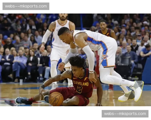 雷霆霍姆格伦内线防守作用 限制艾顿低位进攻成功回合